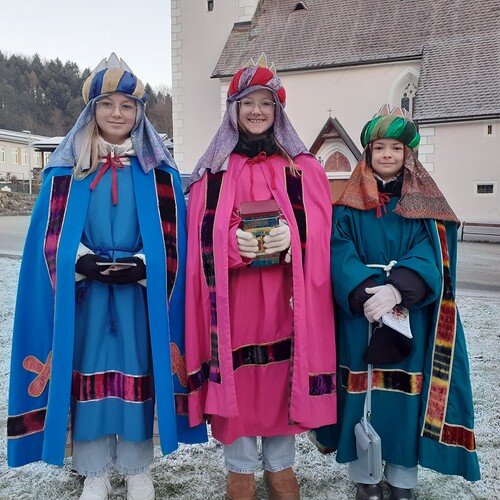 Lara Ensmann, Alexandra Flazelsteiner, Ella Heigl 